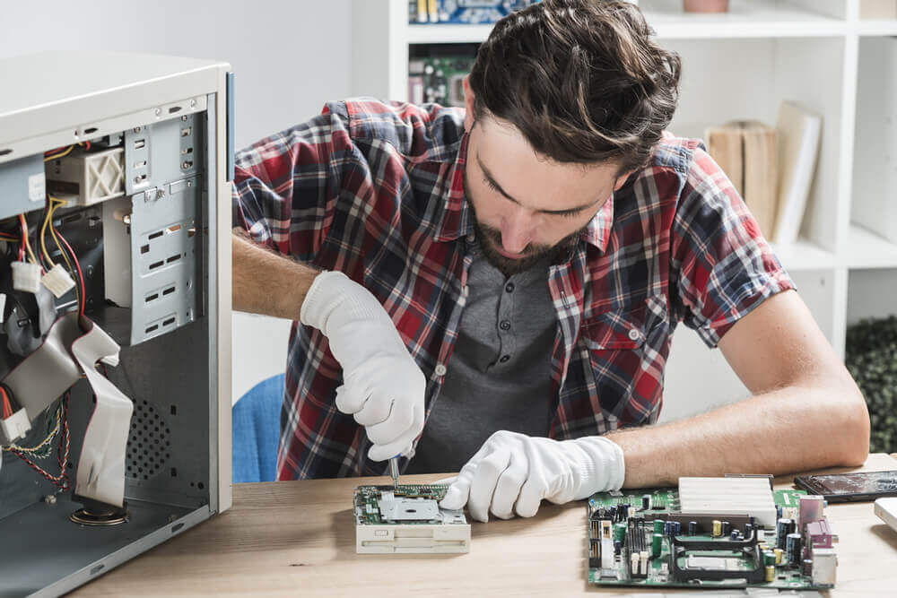 Computer repair shop and technician insurance