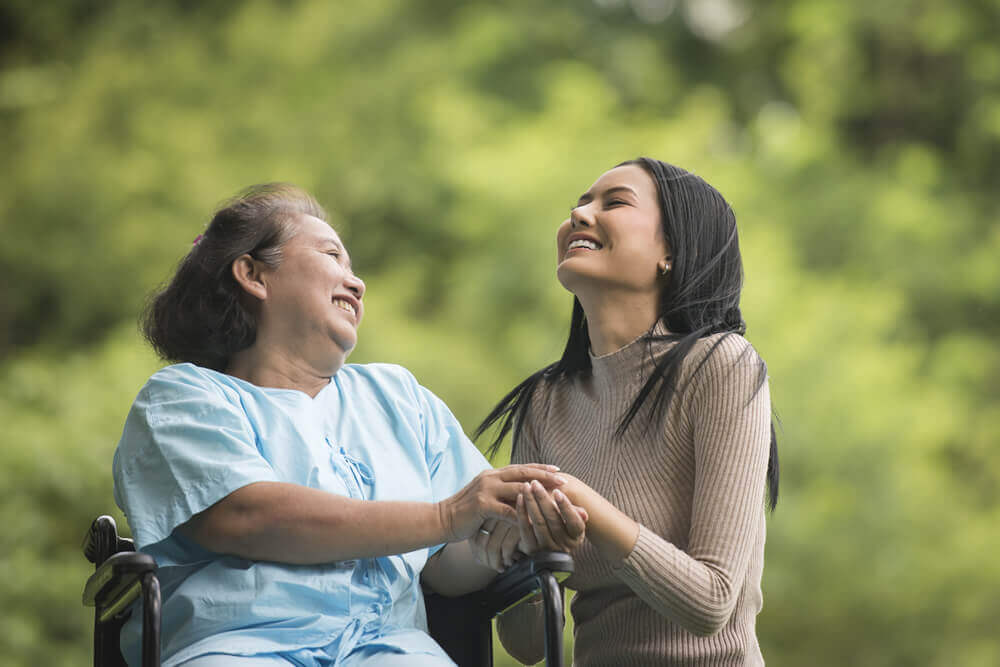 granddaughter-talking-with-her-grandmother