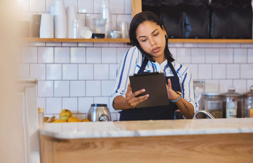 woman-entrepreneur-coffee-shop